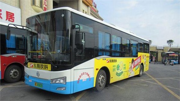 公交車(chē)身及車(chē)內(nèi)廣告火爆招租，滿城跑的廣告靜待與您攜手共贏