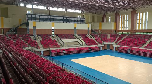 專業(yè)看臺(tái)座椅如何制造？四大核心步驟揭秘